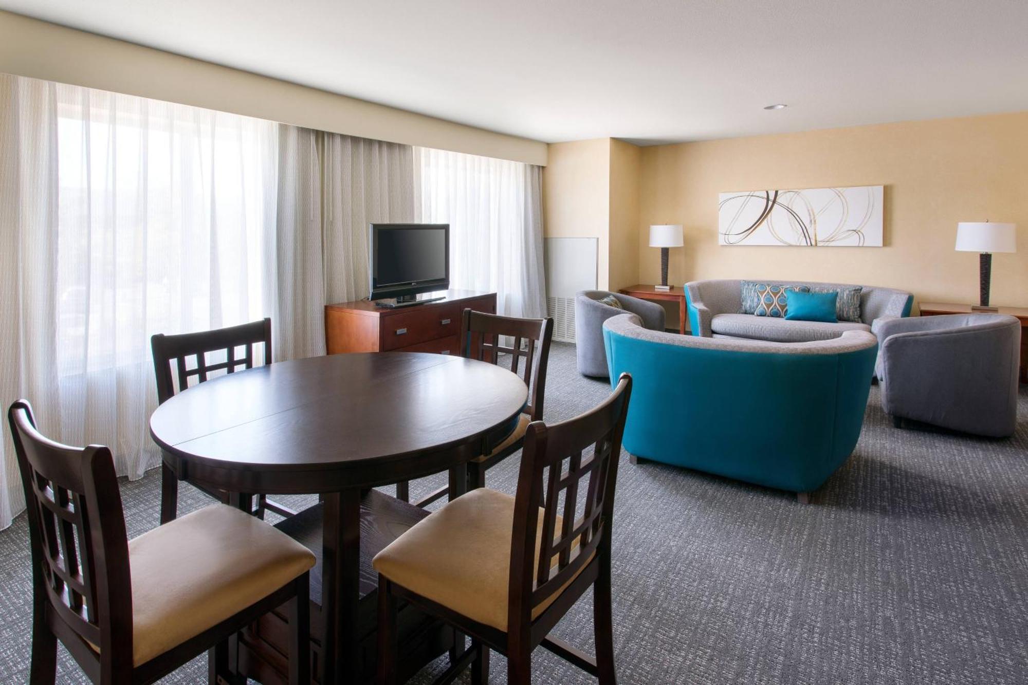 คอร์ตยาร์ด แซคราเมนโต คัล เอ็กซ์โป Hotel ซาคราเมนโต ภายนอก รูปภาพ