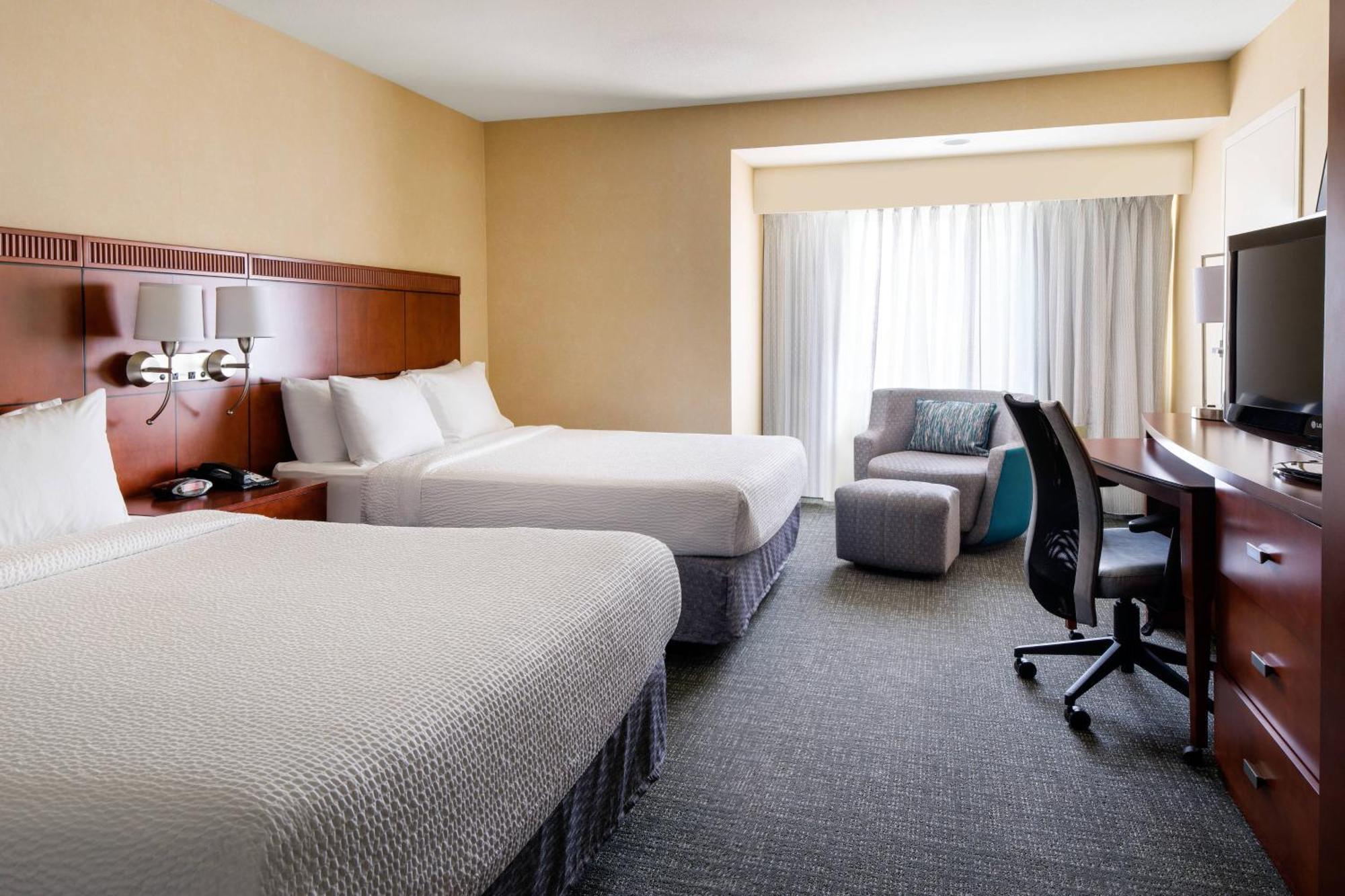 คอร์ตยาร์ด แซคราเมนโต คัล เอ็กซ์โป Hotel ซาคราเมนโต ภายนอก รูปภาพ