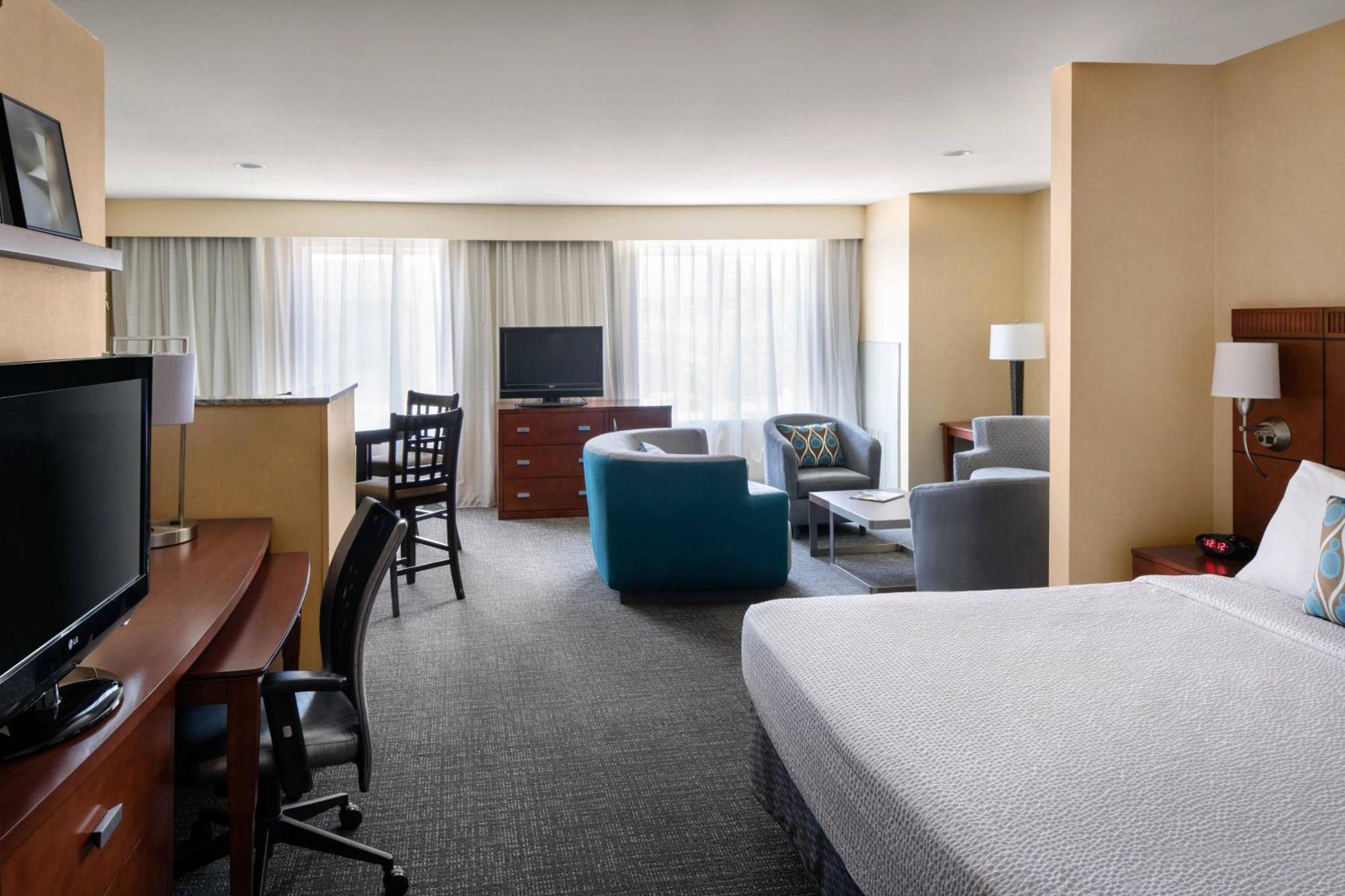 คอร์ตยาร์ด แซคราเมนโต คัล เอ็กซ์โป Hotel ซาคราเมนโต ภายนอก รูปภาพ
